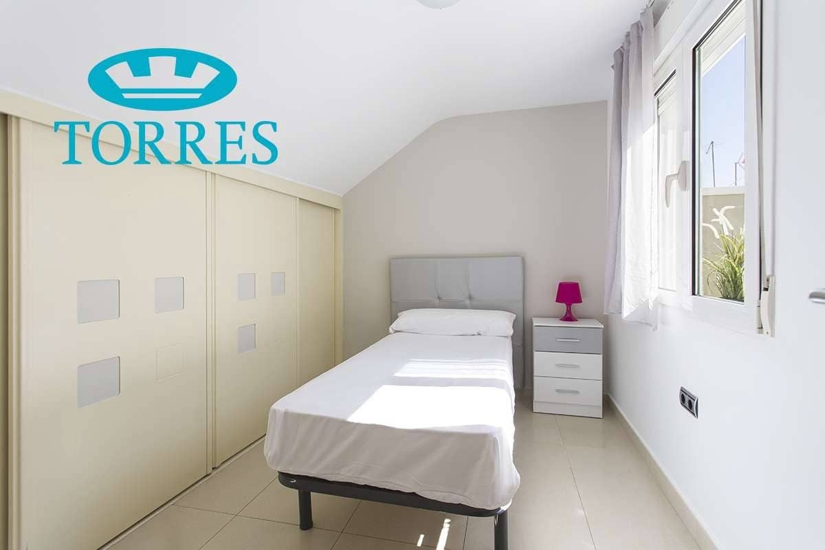 3 bedroom Penthouse for rent in Granada city - € 1,300 (Ref: 7213491)