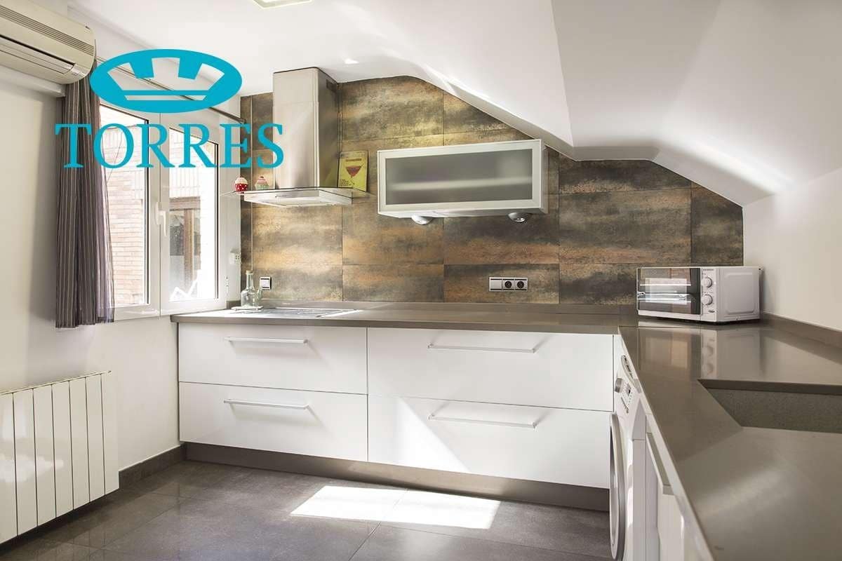 3 bedroom Penthouse for rent in Granada city - € 1,300 (Ref: 7213491)