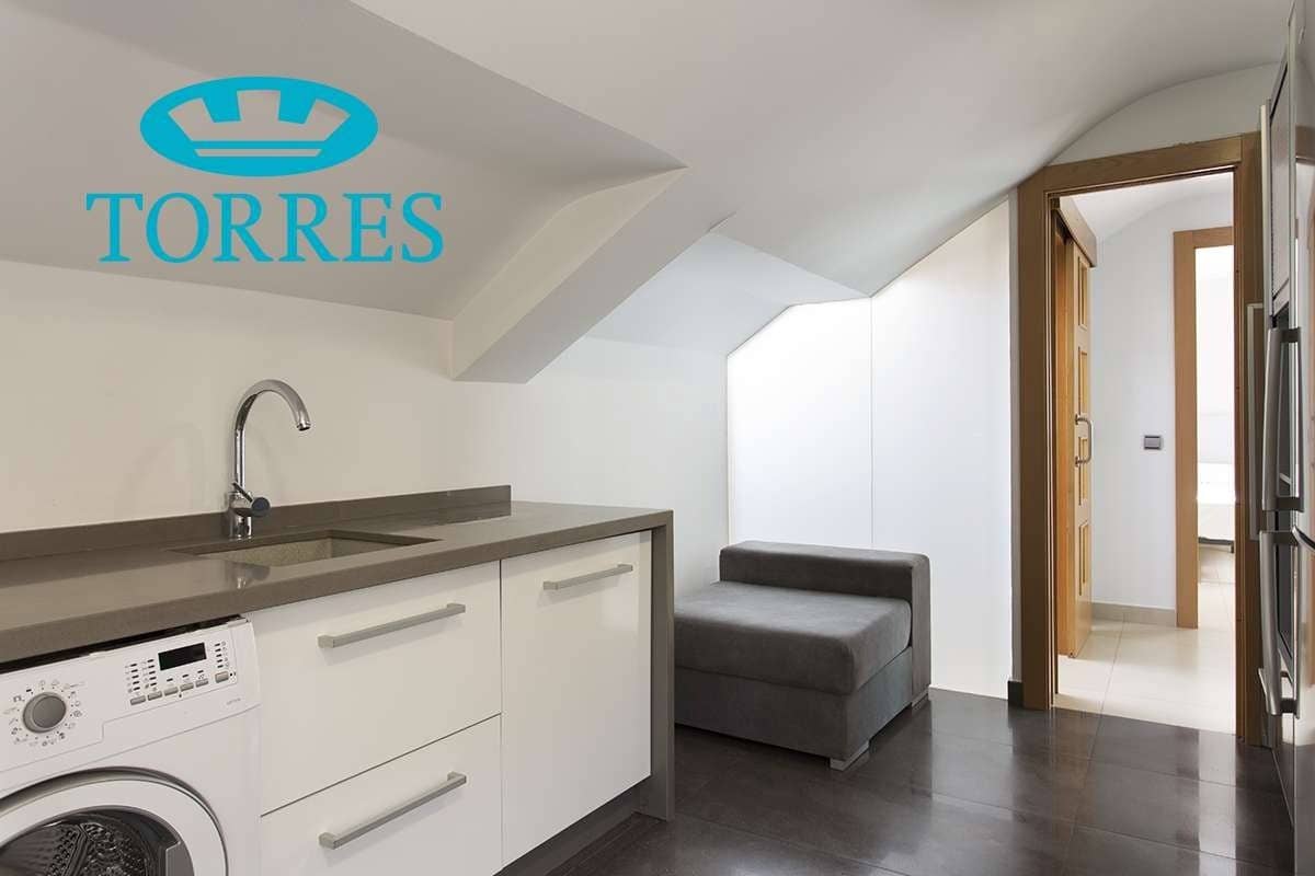 3 bedroom Penthouse for rent in Granada city - € 1,300 (Ref: 7213491)