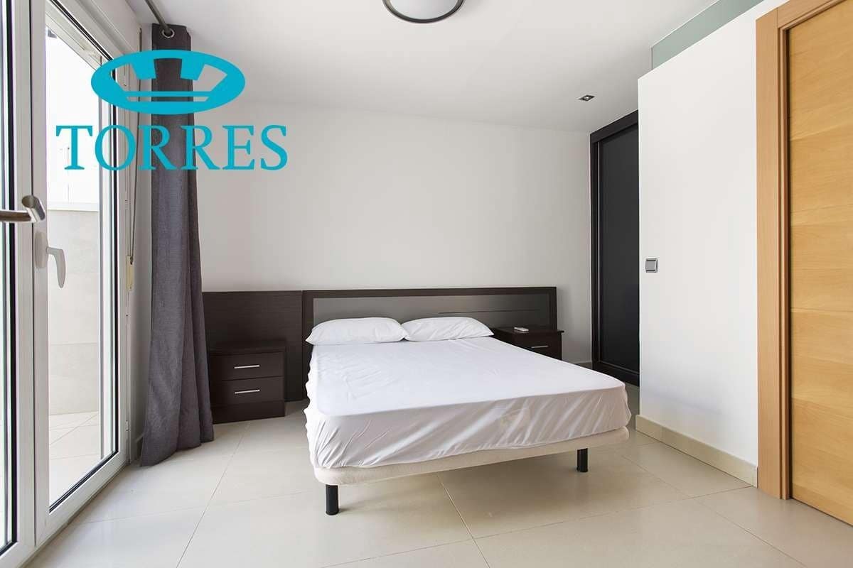 3 bedroom Penthouse for rent in Granada city - € 1,300 (Ref: 7213491)