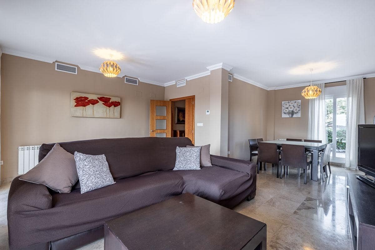 4 soveværelse Villa til leje i Otura med garage - € 1.400 (Ref: 7218889)