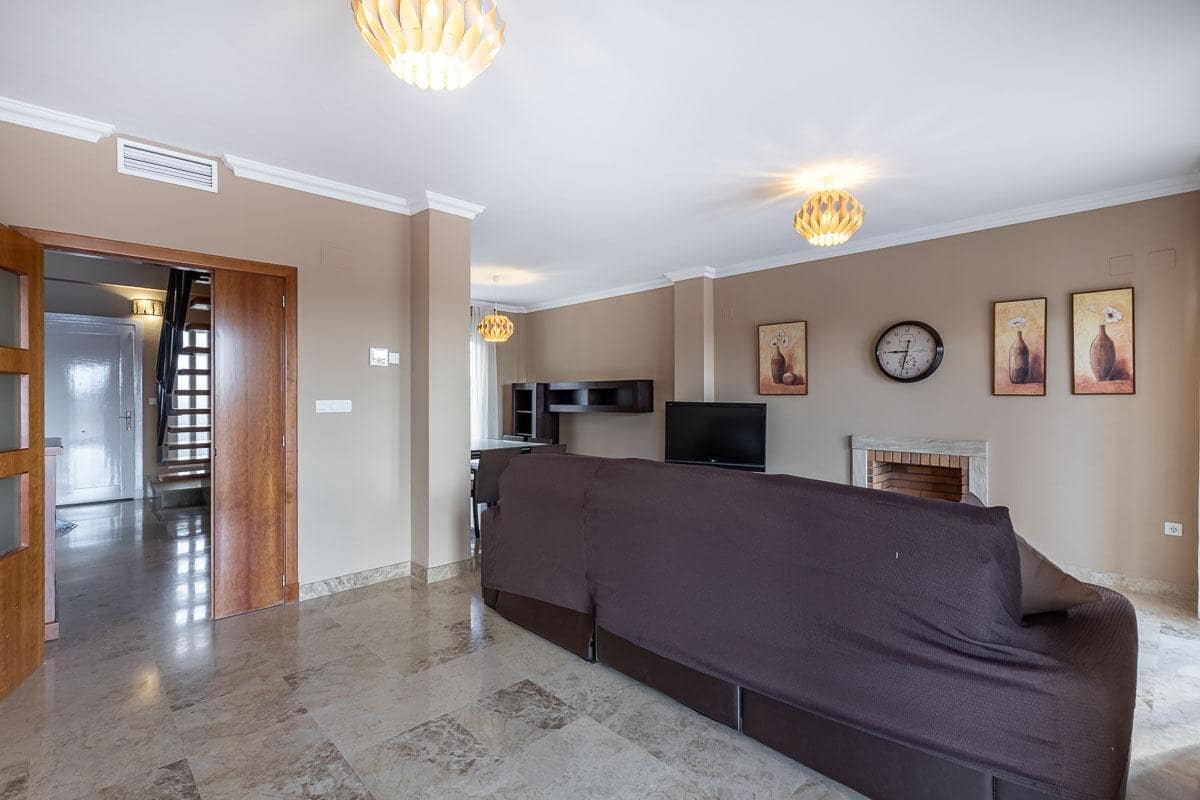 4 soveværelse Villa til leje i Otura med garage - € 1.400 (Ref: 7218889)