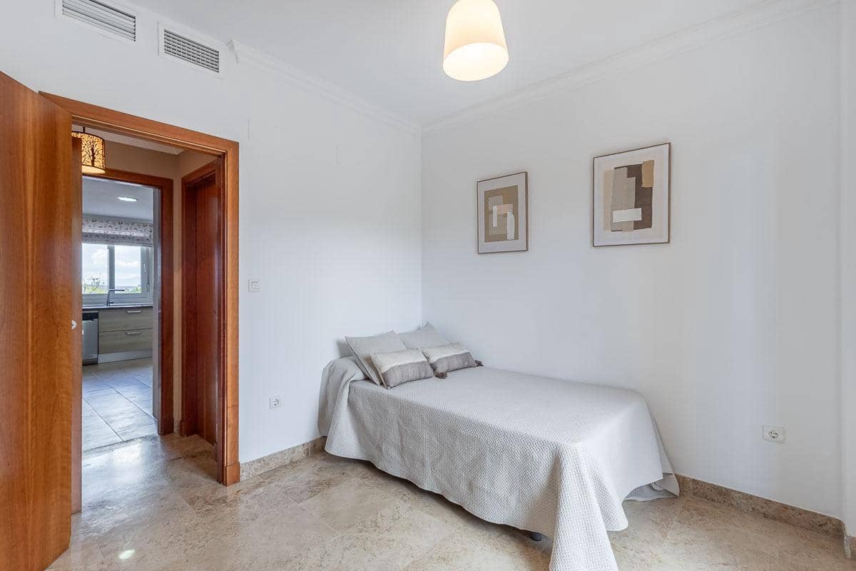 4 soveværelse Villa til leje i Otura med garage - € 1.400 (Ref: 7218889)