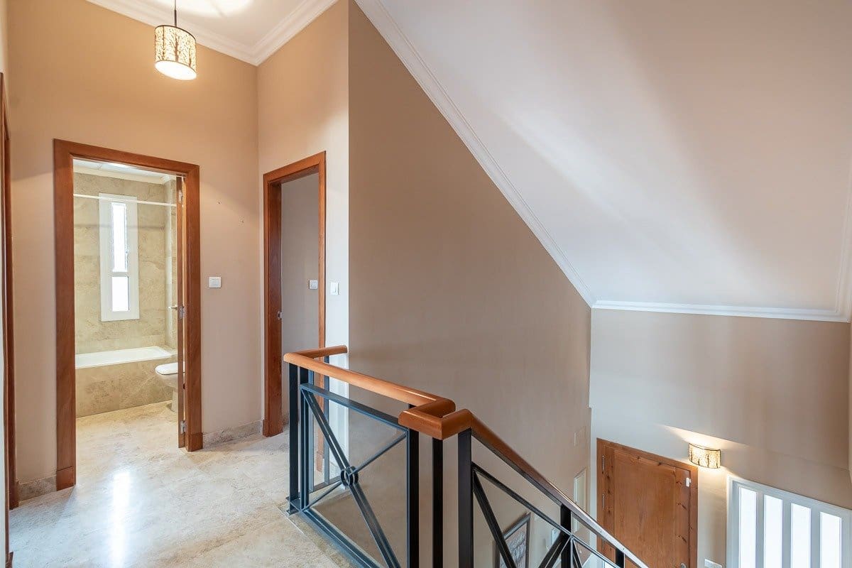 4 soveværelse Villa til leje i Otura med garage - € 1.400 (Ref: 7218889)