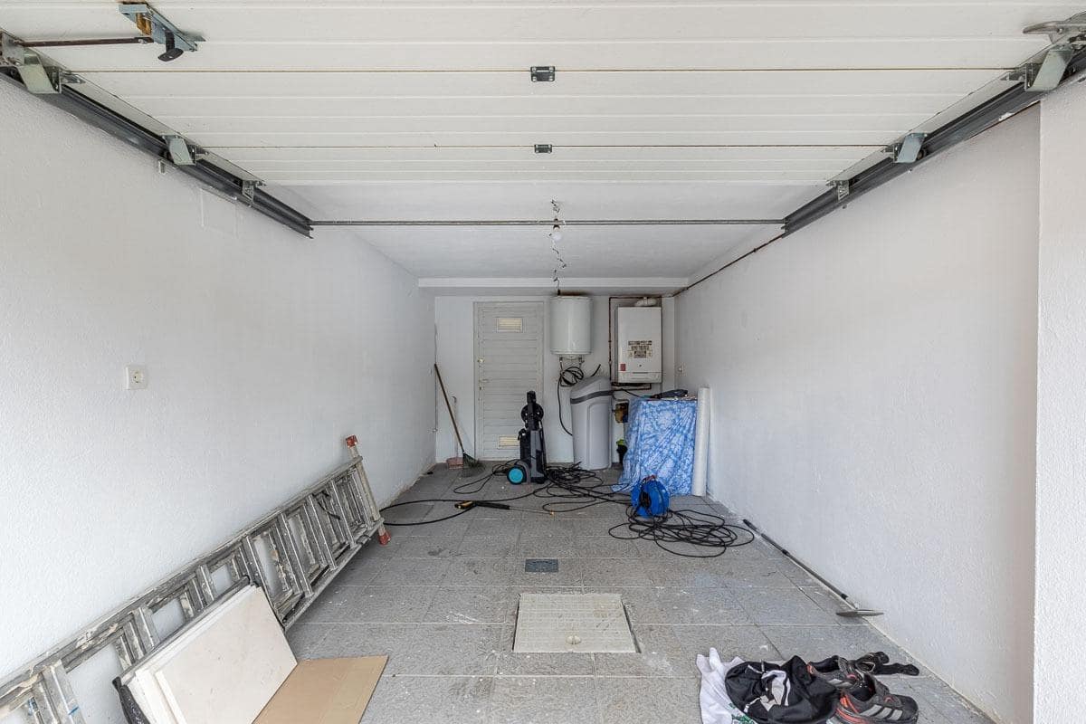 4 soveværelse Villa til leje i Otura med garage - € 1.400 (Ref: 7218889)