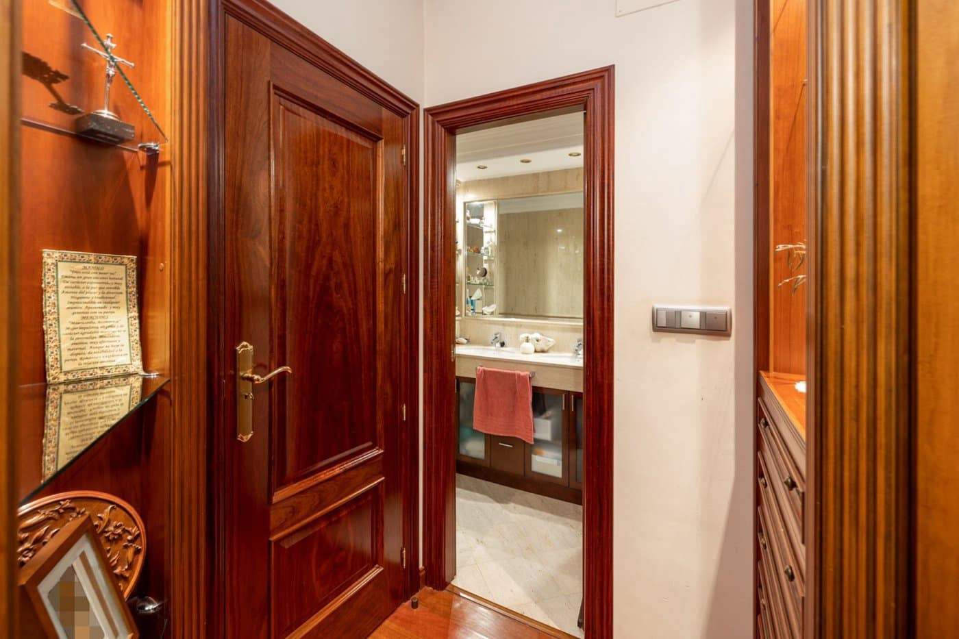 4 soveværelse Byhus til salg i Granada by med garage - € 1.180.000 (Ref: 7257692)