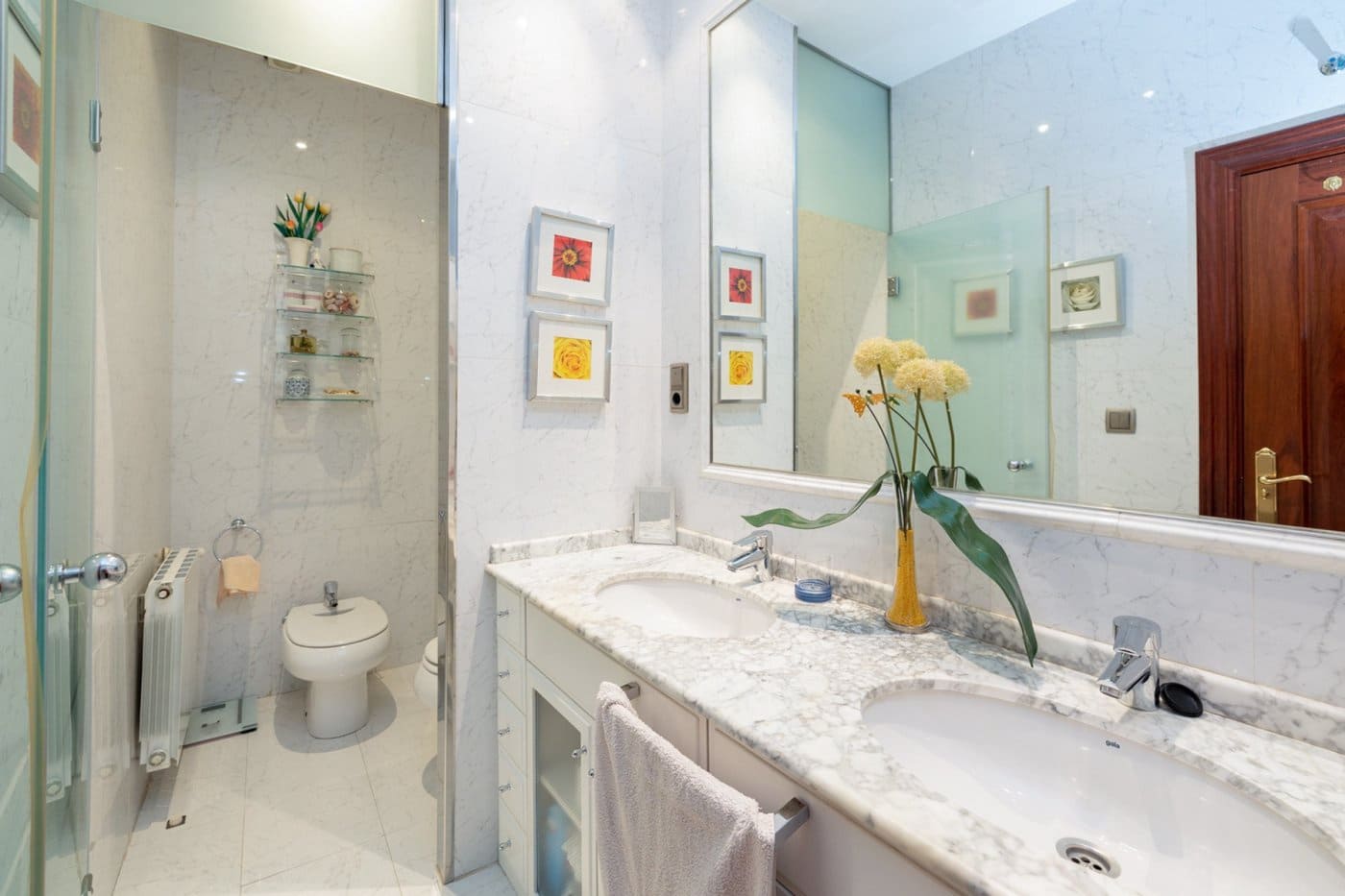 4 soveværelse Byhus til salg i Granada by med garage - € 1.180.000 (Ref: 7257692)