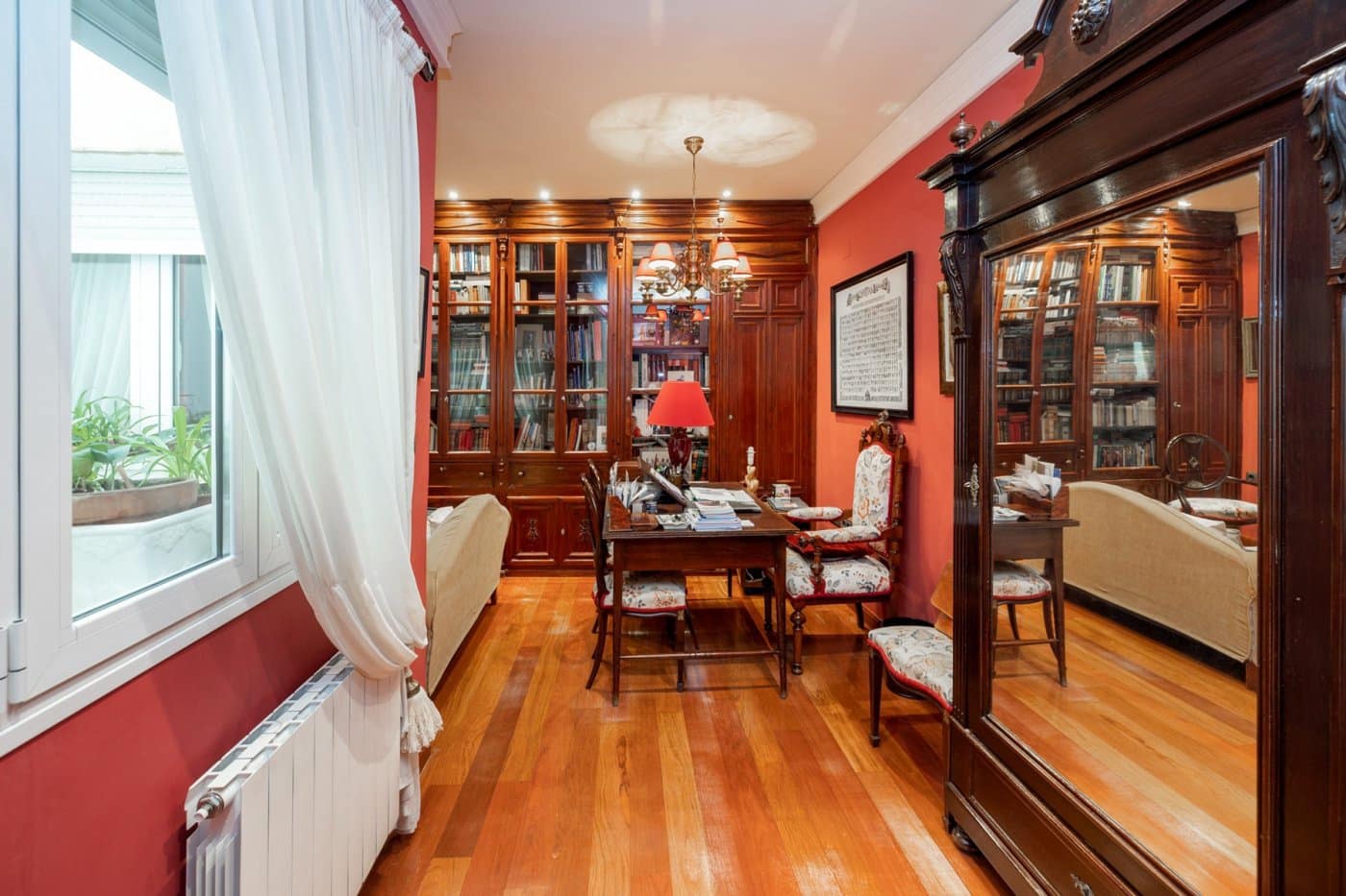 4 soveværelse Byhus til salg i Granada by med garage - € 1.180.000 (Ref: 7257692)