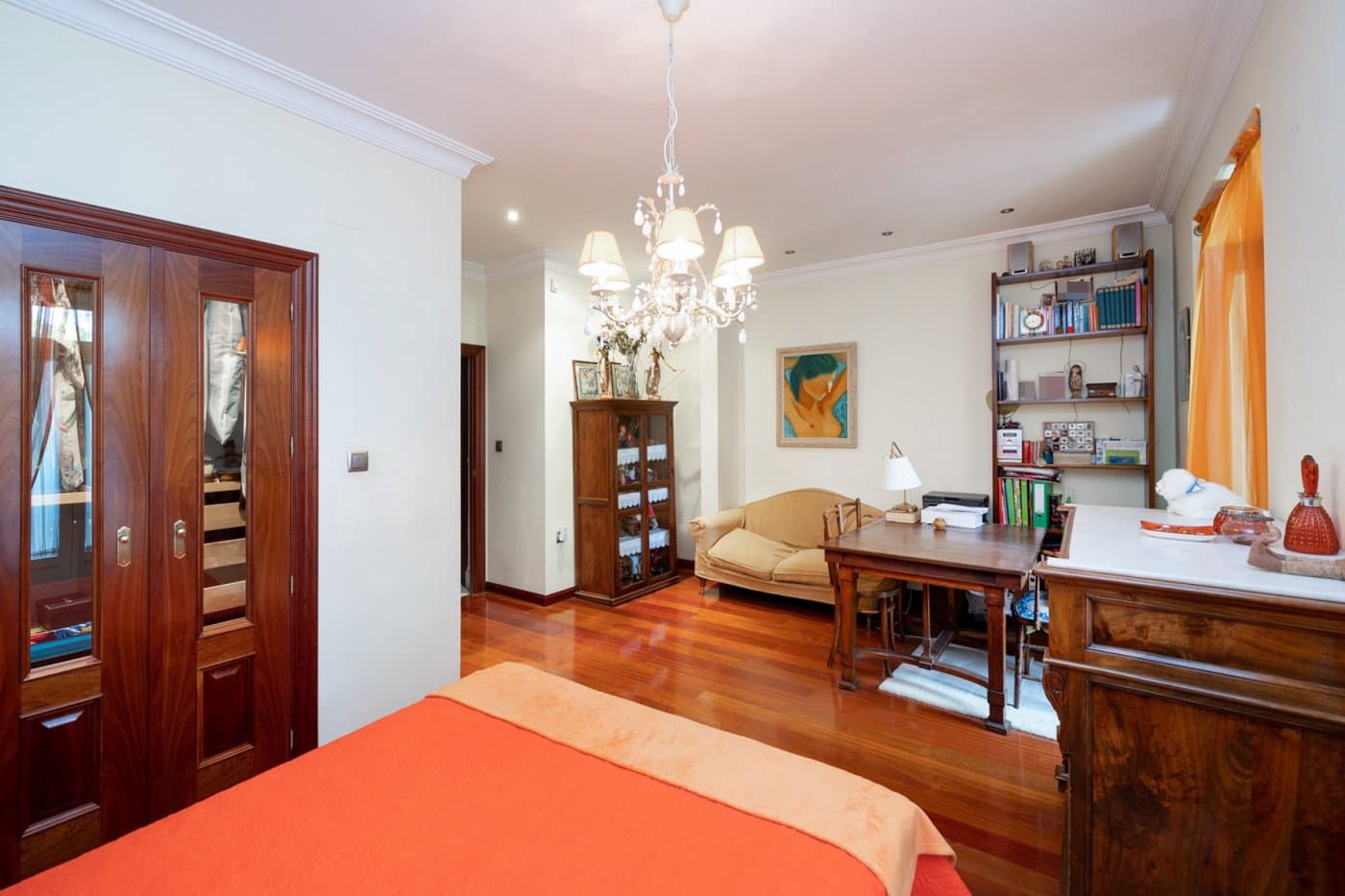 4 soveværelse Byhus til salg i Granada by med garage - € 1.180.000 (Ref: 7257692)