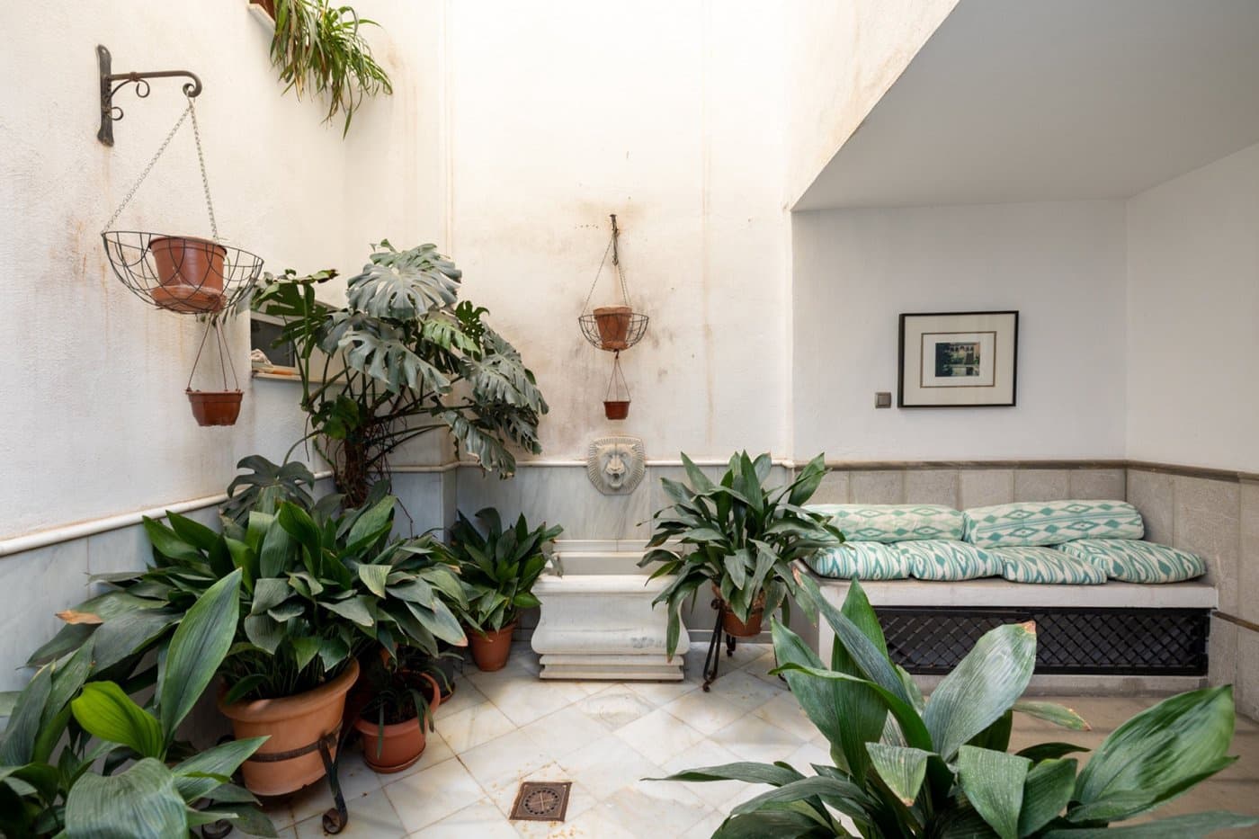 4 soveværelse Byhus til salg i Granada by med garage - € 1.180.000 (Ref: 7257692)