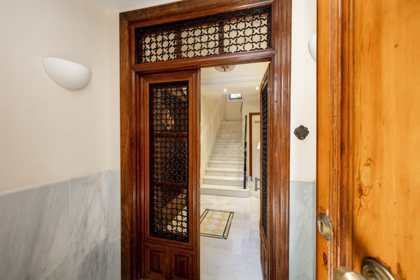 4 soveværelse Byhus til salg i Granada by med garage - € 1.180.000 (Ref: 7257692)