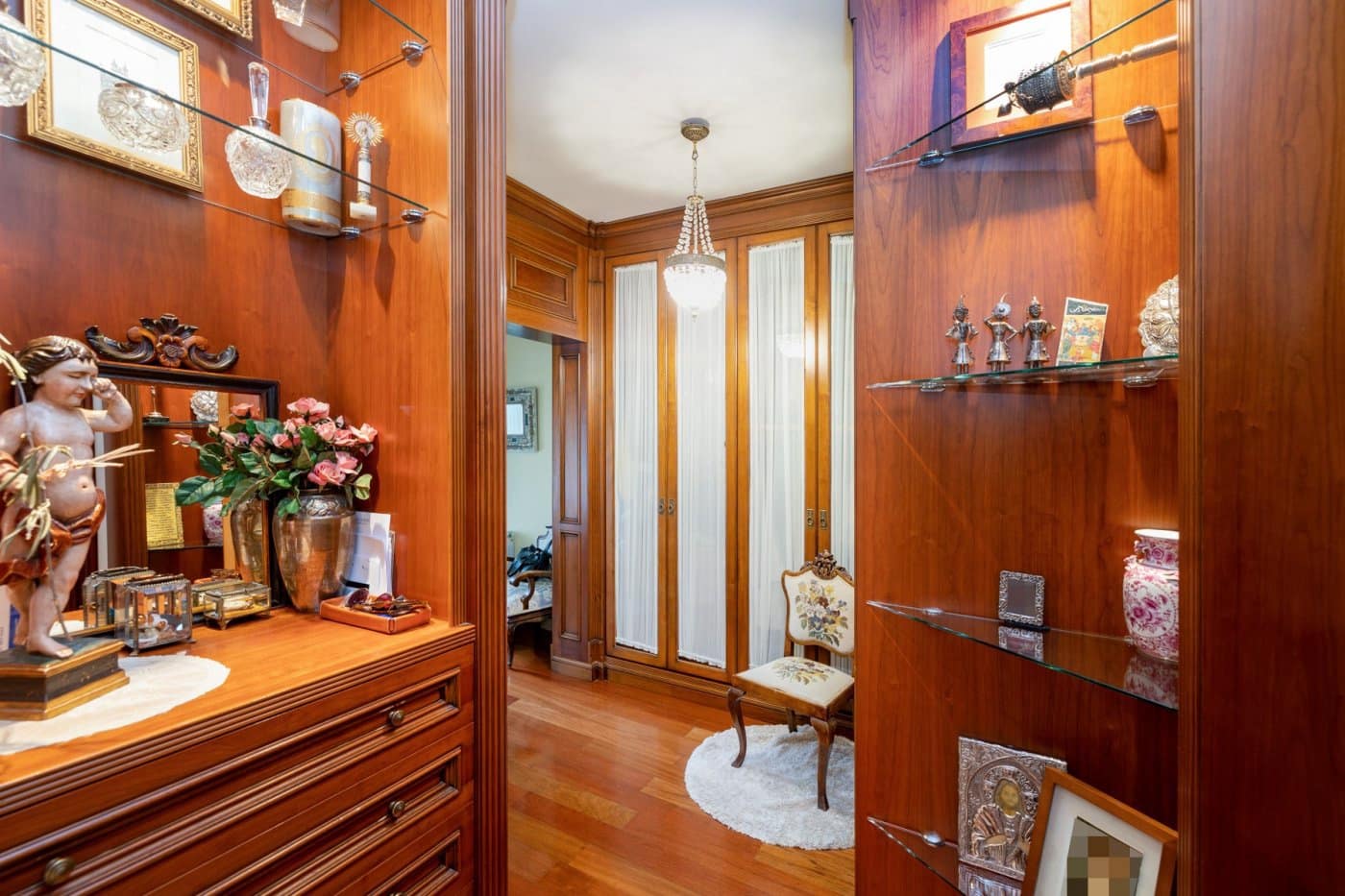 4 soveværelse Byhus til salg i Granada by med garage - € 1.180.000 (Ref: 7257692)