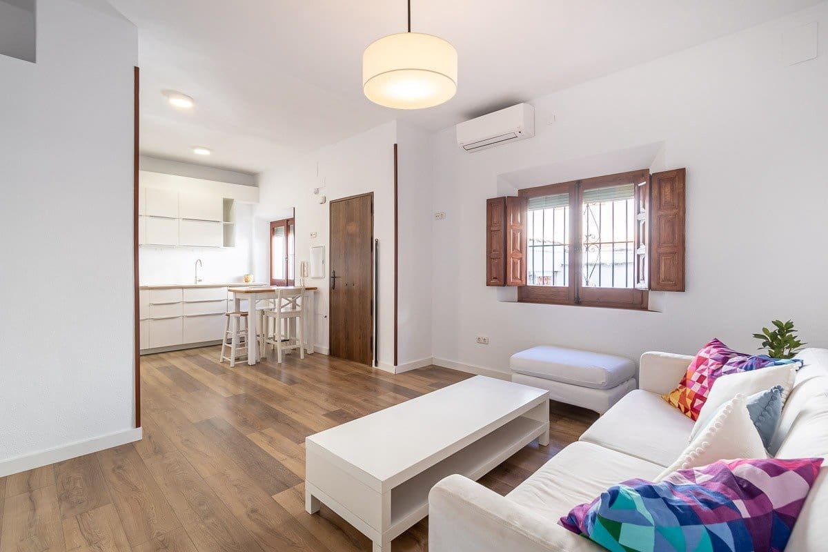 5 soverom Villa til salgs i Granada by med svømmebasseng garasje - € 1 490 000 (Ref: 7310429)