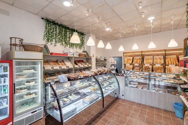 Commercieel te koop in Granada stad - € 79.000 (Ref: 7325681)