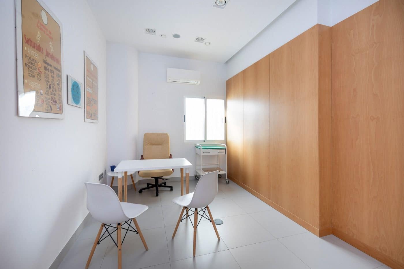 Commercial for sale in Granada city with garage - € 600,000 (Ref: 7367137)