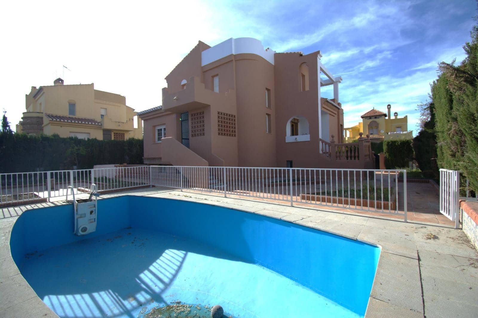 4 camera da letto Villa da affittare in Ogijares con piscina garage - 1.500 € (Rif: 7512821)