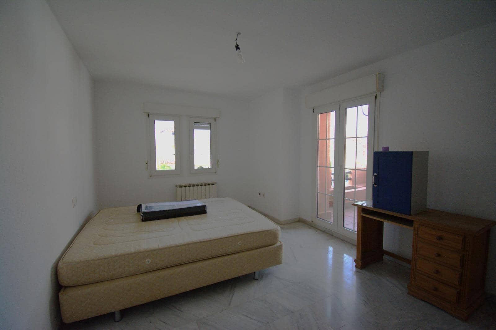 4 camera da letto Villa da affittare in Ogijares con piscina garage - 1.500 € (Rif: 7512821)