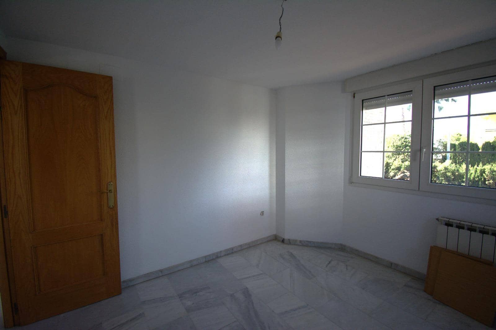 4 camera da letto Villa da affittare in Ogijares con piscina garage - 1.500 € (Rif: 7512821)