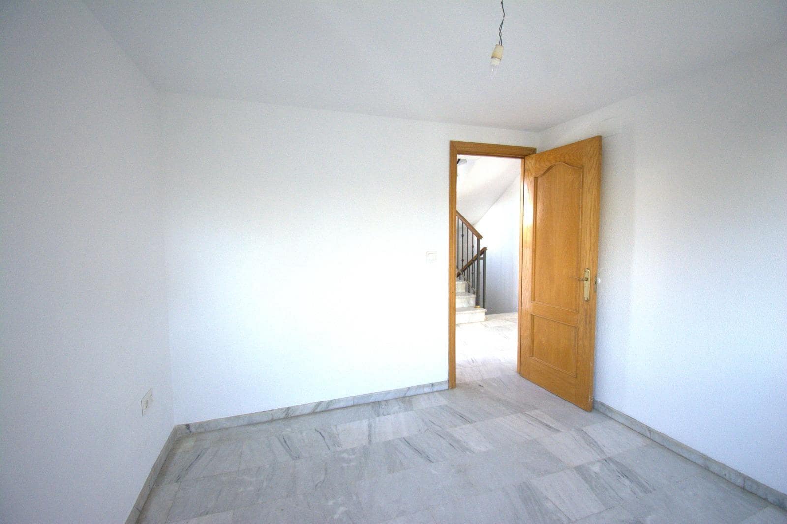 4 camera da letto Villa da affittare in Ogijares con piscina garage - 1.500 € (Rif: 7512821)