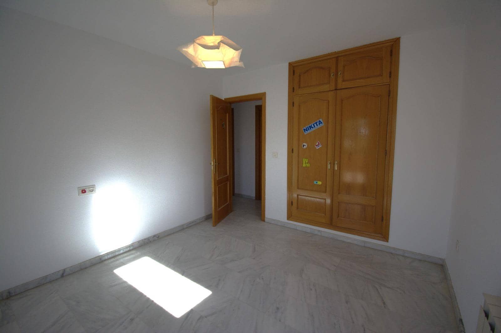 4 camera da letto Villa da affittare in Ogijares con piscina garage - 1.500 € (Rif: 7512821)