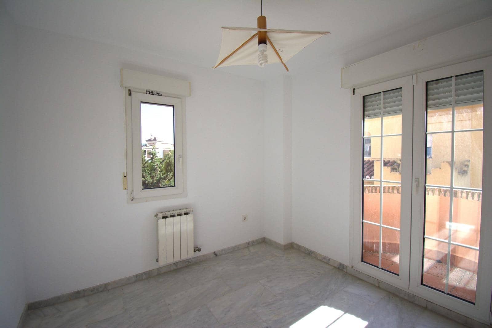 4 camera da letto Villa da affittare in Ogijares con piscina garage - 1.500 € (Rif: 7512821)
