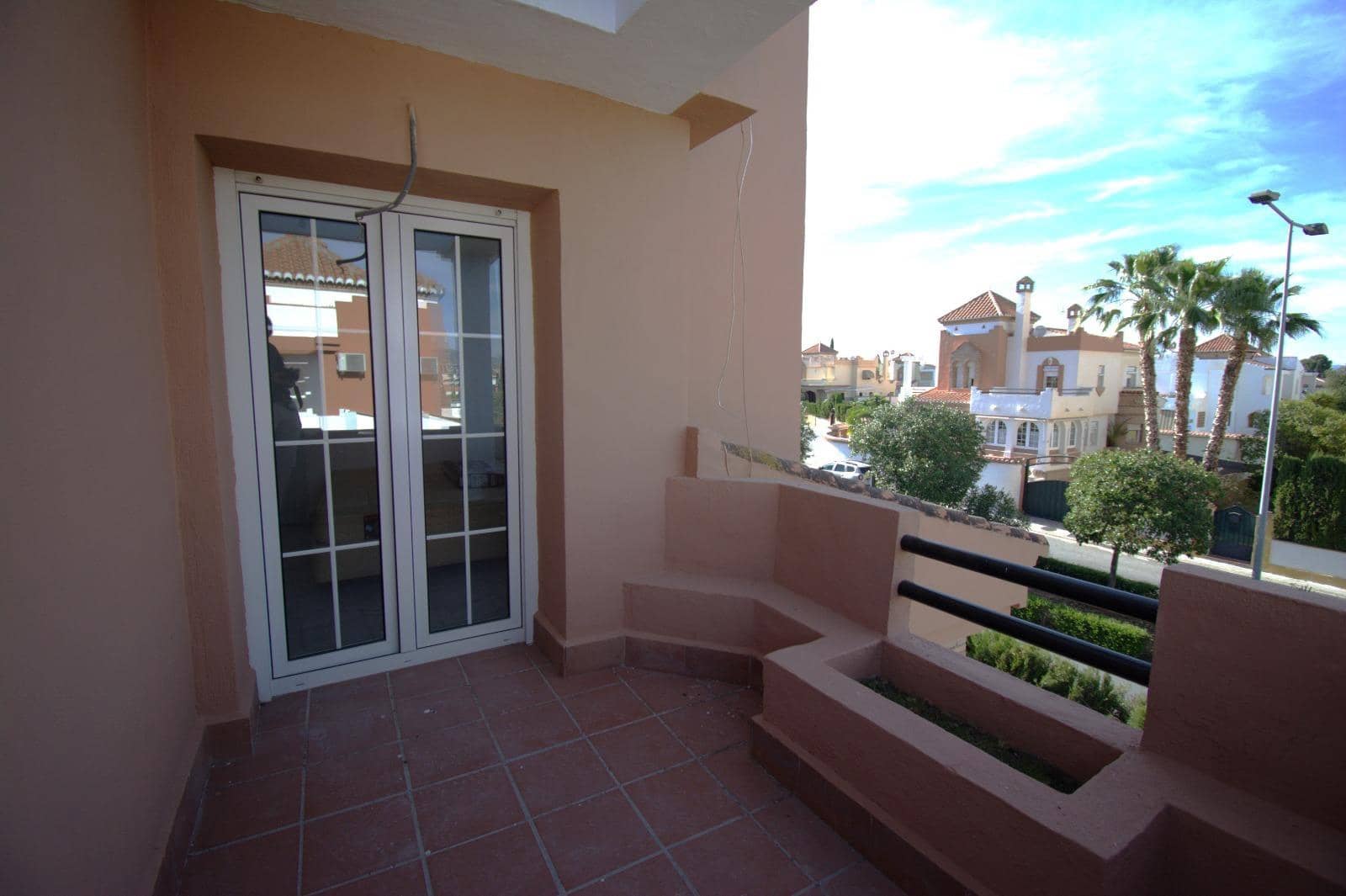 4 camera da letto Villa da affittare in Ogijares con piscina garage - 1.500 € (Rif: 7512821)