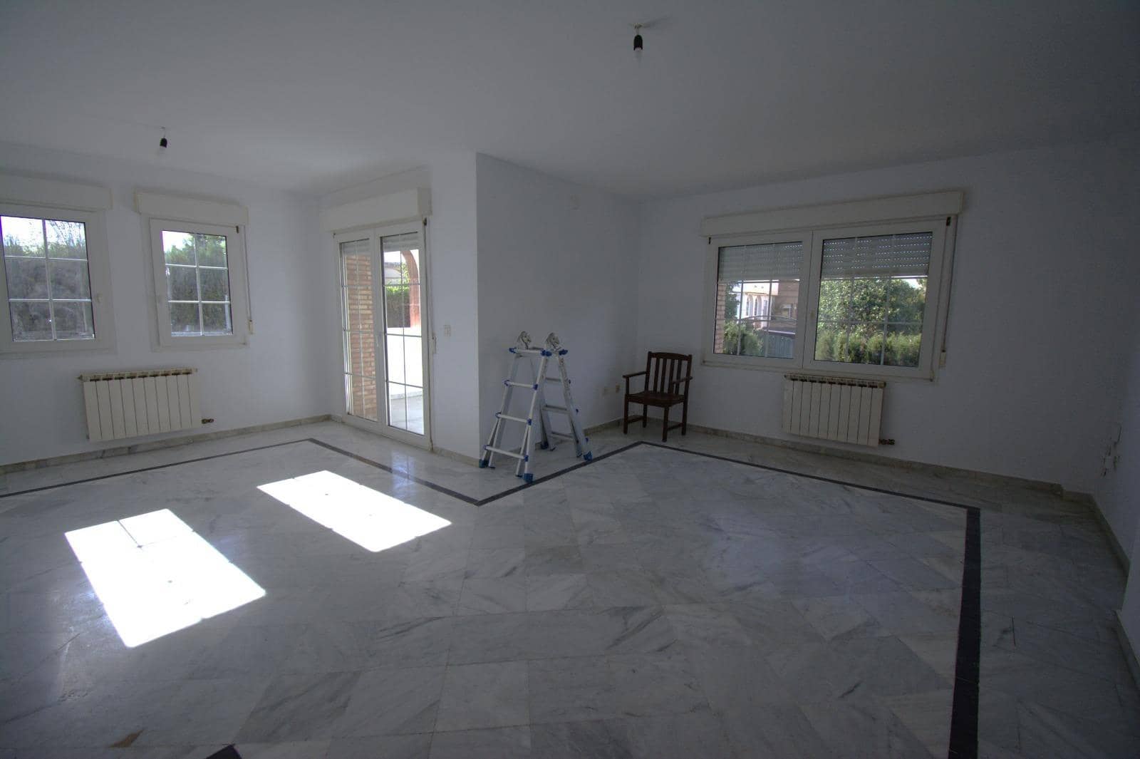 4 camera da letto Villa da affittare in Ogijares con piscina garage - 1.500 € (Rif: 7512821)