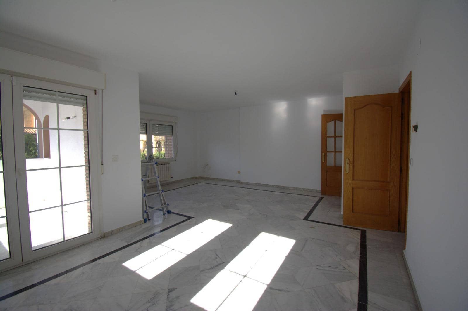 4 camera da letto Villa da affittare in Ogijares con piscina garage - 1.500 € (Rif: 7512821)