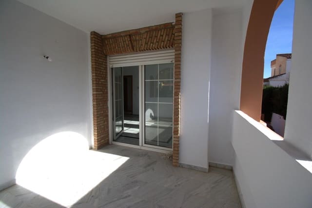 4 camera da letto Villa da affittare in Ogíjares con piscina garage - 1.500 € (Rif: 7512821)