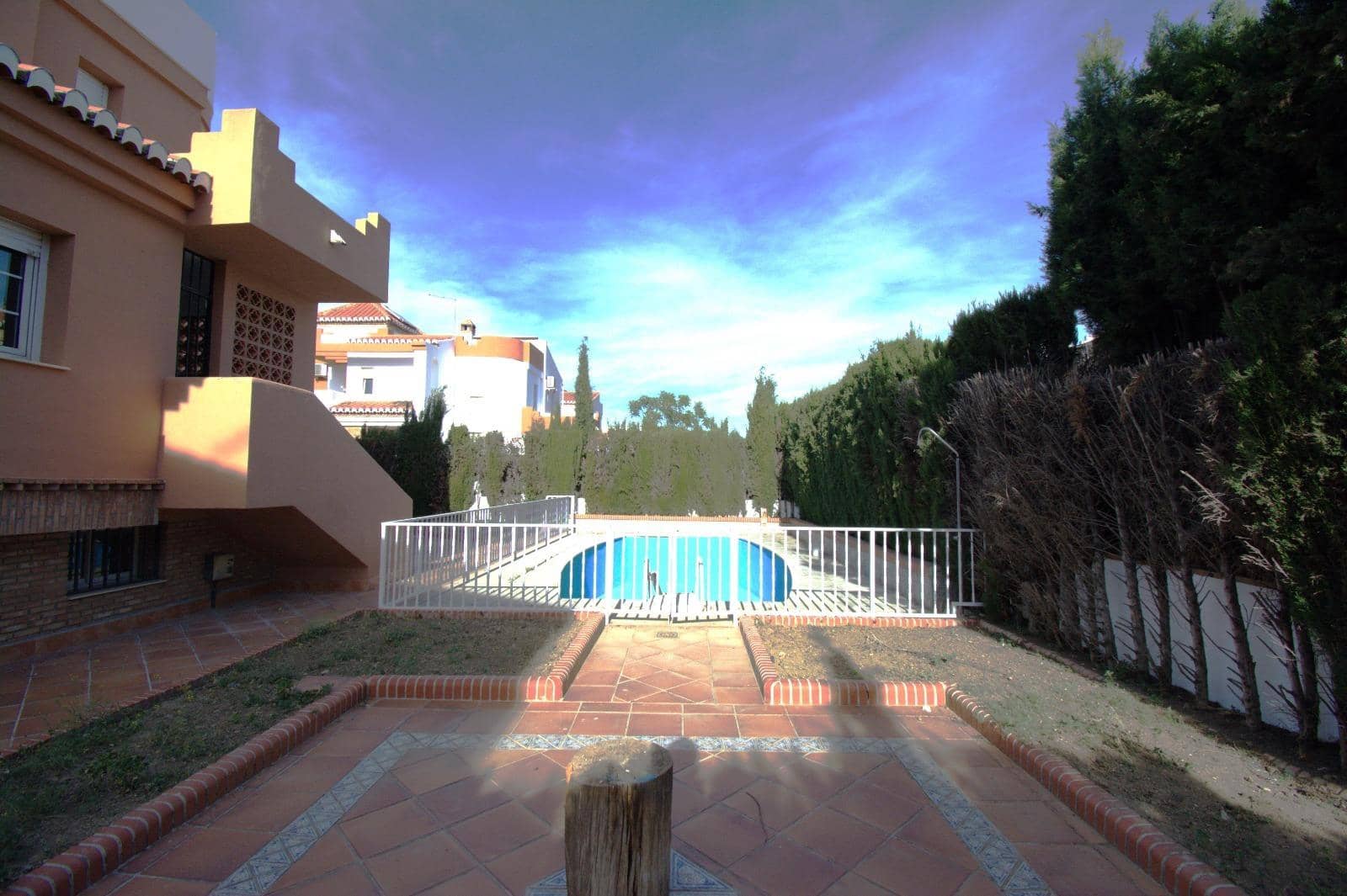 4 camera da letto Villa da affittare in Ogijares con piscina garage - 1.500 € (Rif: 7512821)