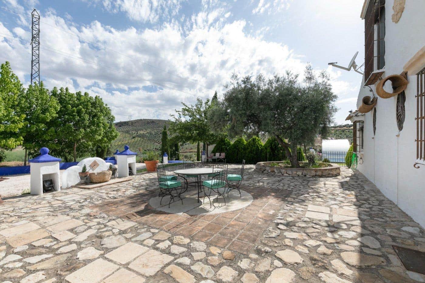 7 soveværelse Villa til salg i Montefrio med swimmingpool garage - € 990.000 (Ref: 7638815)