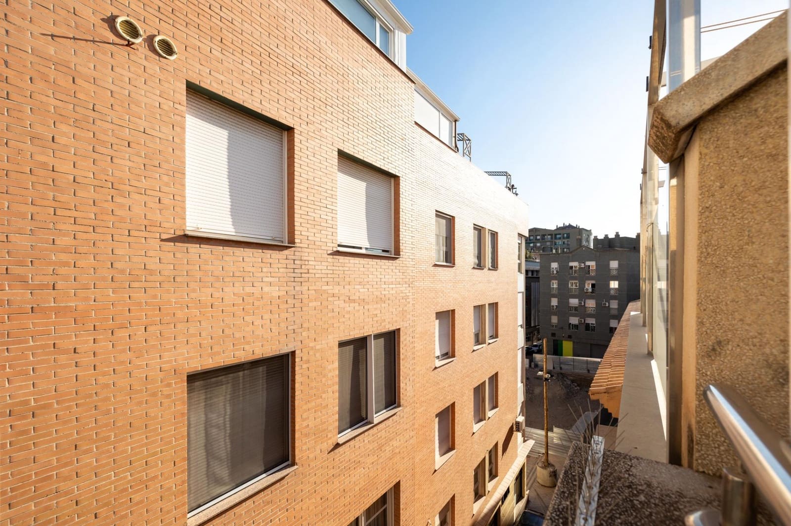 5 bedroom Townhouse for sale in Granada city with garage - € 895,000 (Ref: 7803232)