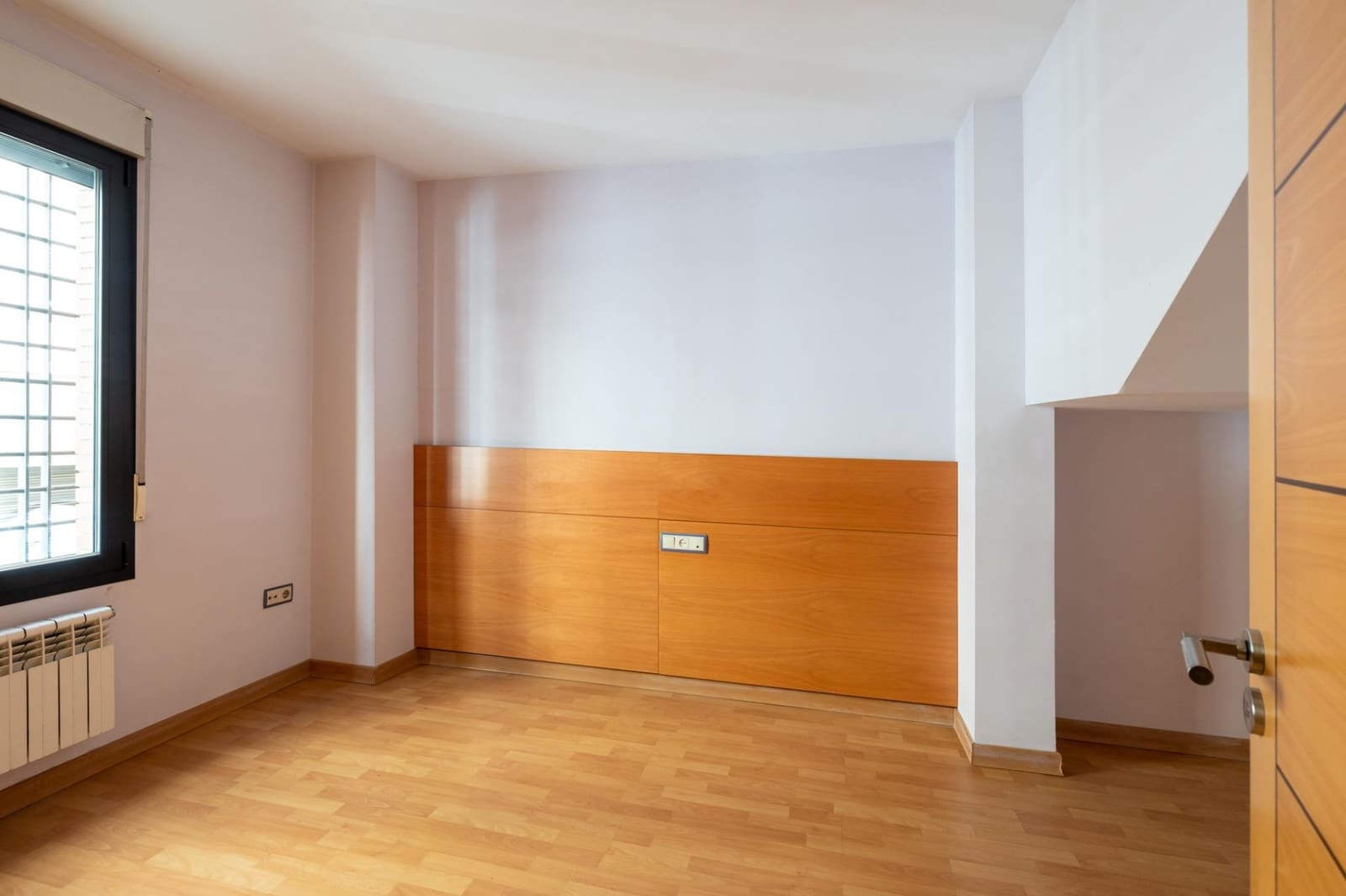 5 bedroom Townhouse for sale in Granada city with garage - € 895,000 (Ref: 7803232)