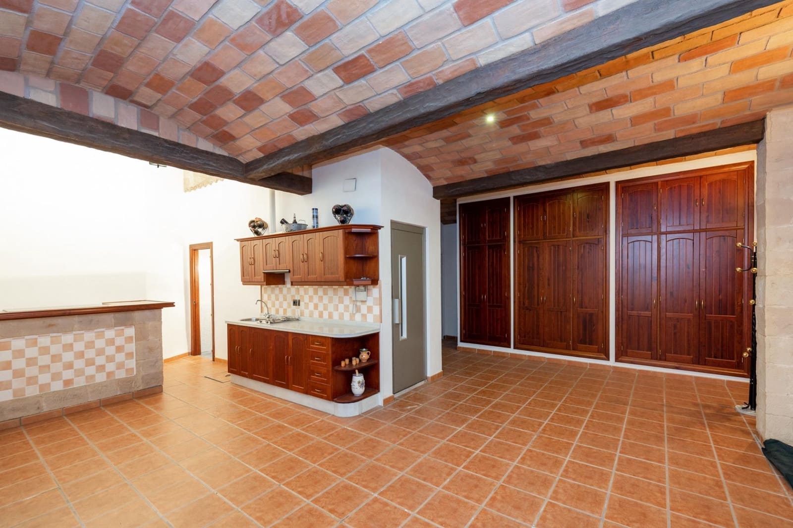 5 bedroom Townhouse for sale in Granada city with garage - € 895,000 (Ref: 7803232)