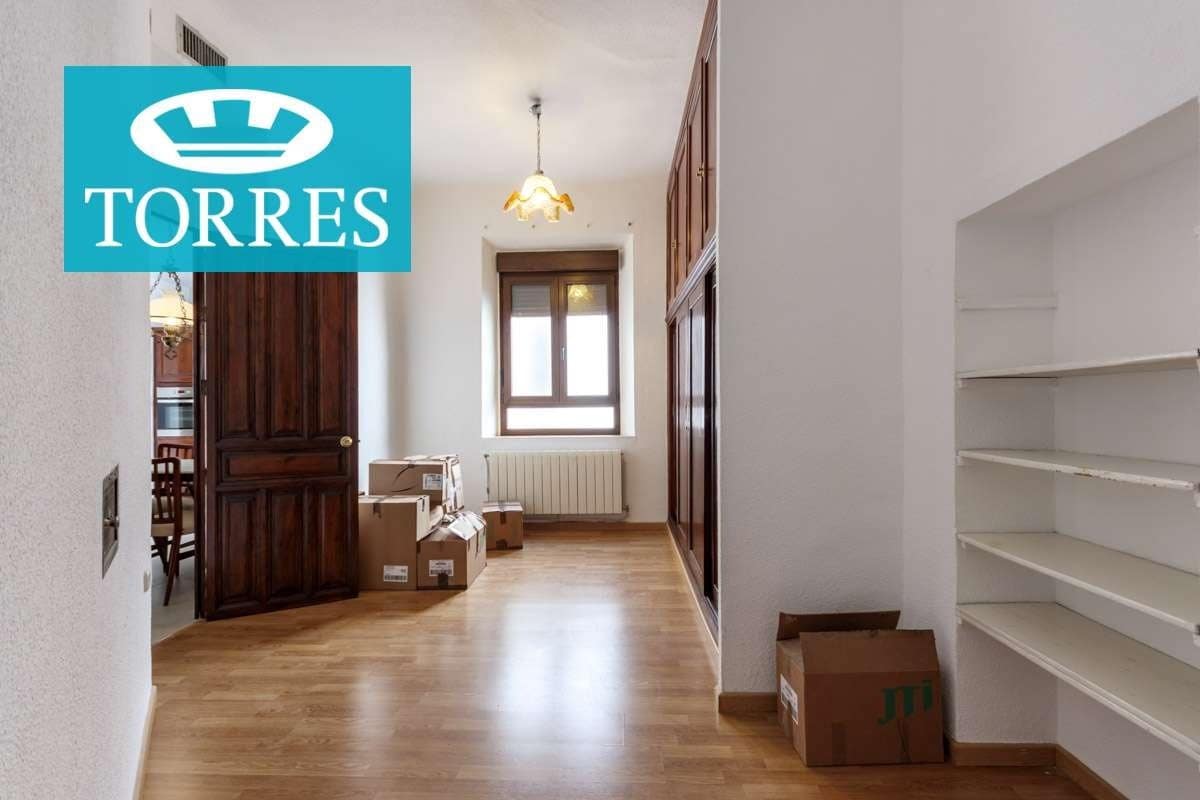 5 soveværelse Lejlighed til leje i Granada by - € 1.400 (Ref: 7884417)