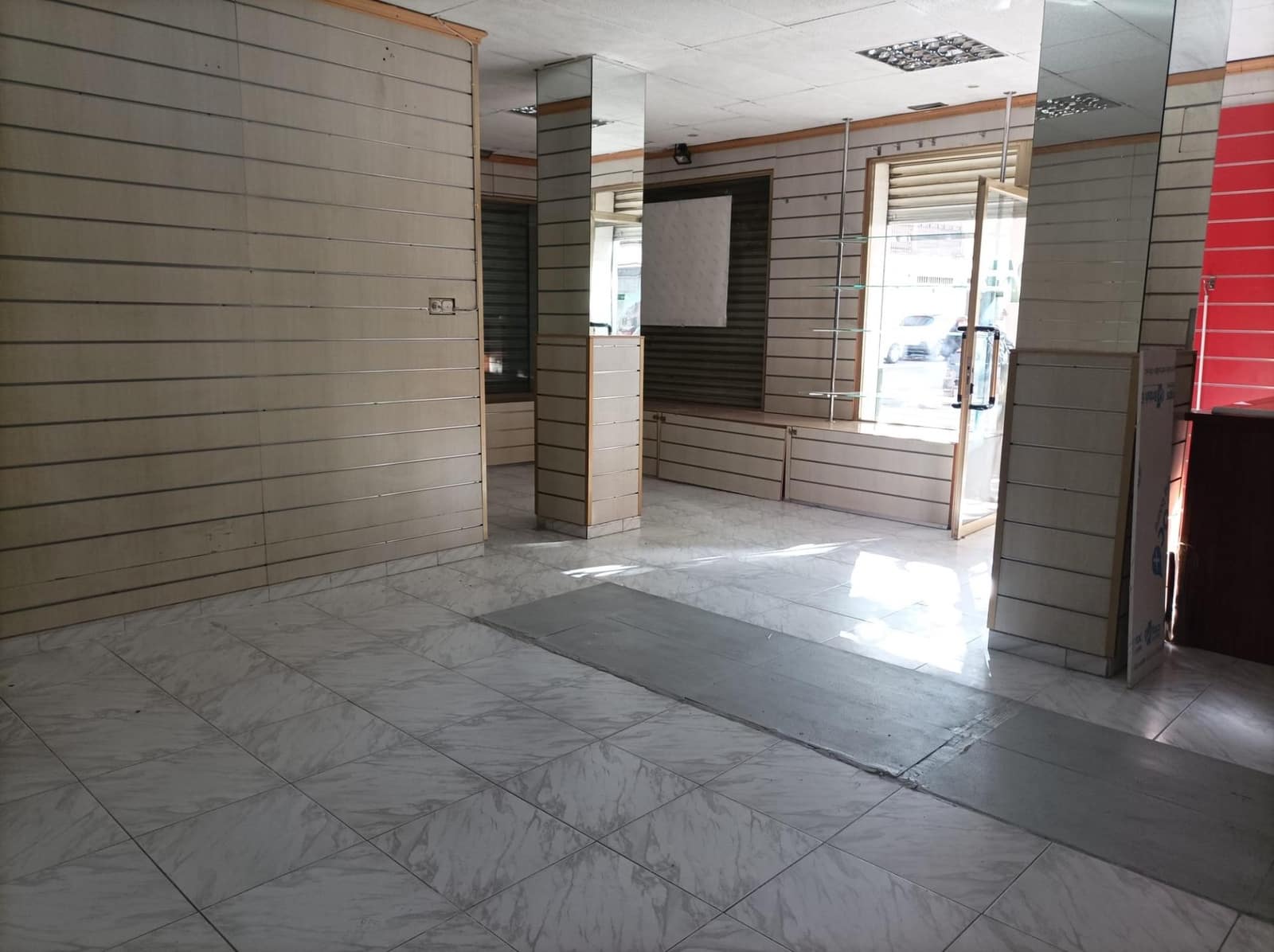 Gewerbe zu vermieten in Granada Stadt - 600 € (Ref: 7945386)