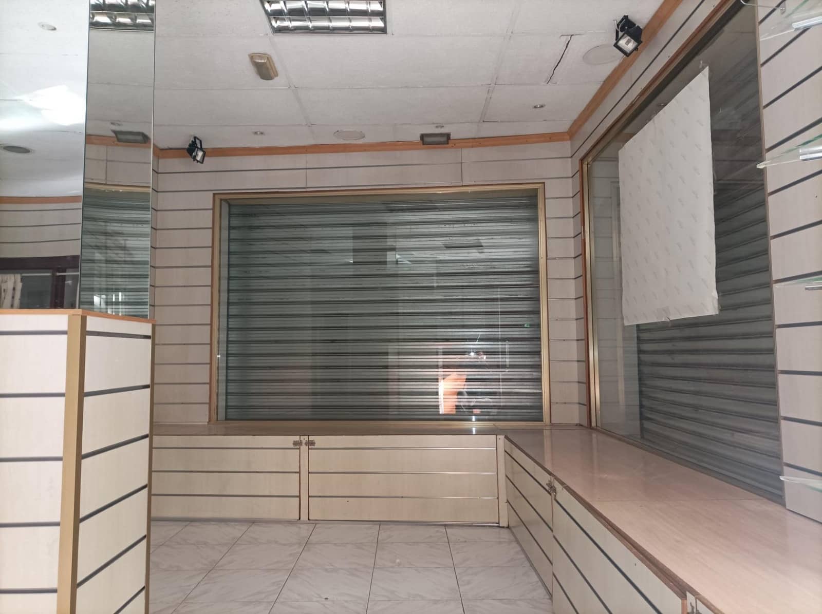 Gewerbe zu vermieten in Granada Stadt - 600 € (Ref: 7945386)