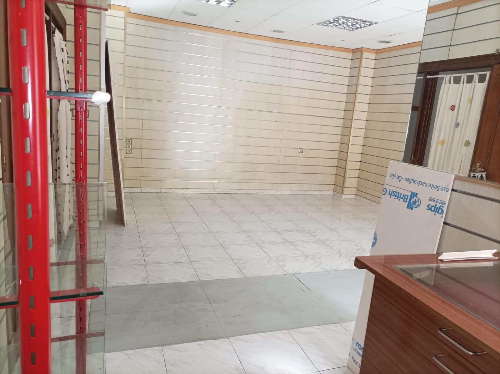 Gewerbe zu vermieten in Granada Stadt - 600 € (Ref: 7945386)