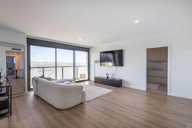 4 bedroom Flat for rent in Huétor Vega with pool garage - € 1,800 (Ref: 8032605)