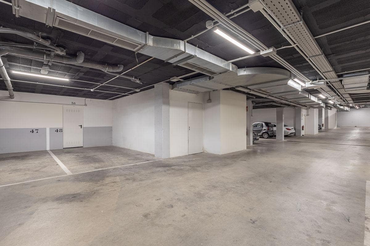 4 bedroom Flat for rent in Huetor Vega with pool garage - € 1,800 (Ref: 8032605)