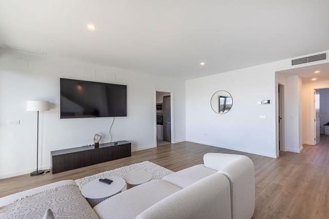 4 bedroom Flat for rent in Huétor Vega with pool garage - € 1,800 (Ref: 8032605)