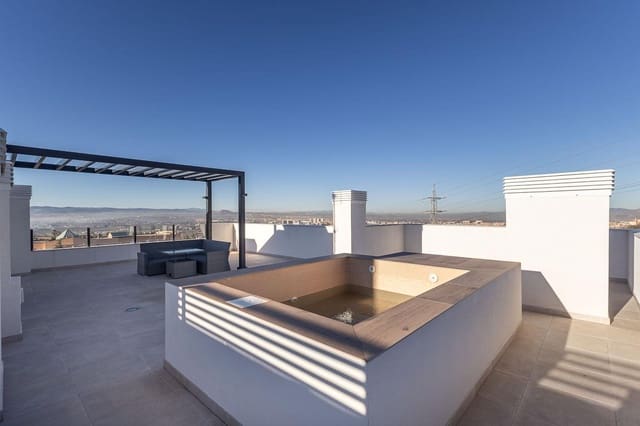 4 bedroom Flat for rent in Huétor Vega with pool garage - € 1,800 (Ref: 8032605)