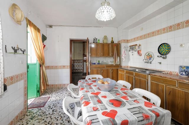 4 soverom Hus til salgs i Albolote med svømmebasseng garasje - € 300 000 (Ref: 8046273)