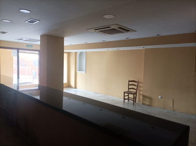 Local Comercial en Centro, Granada ciudad en alquiler - 3.500 € (Ref: 8124124)
