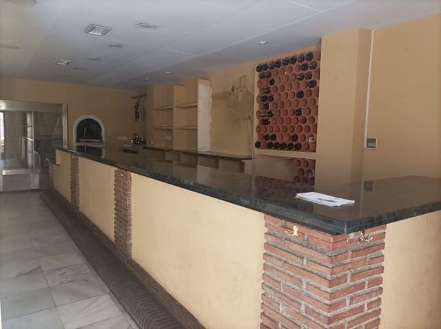 Local Comercial en Centro, Granada ciudad en alquiler - 3.500 € (Ref: 8124124)