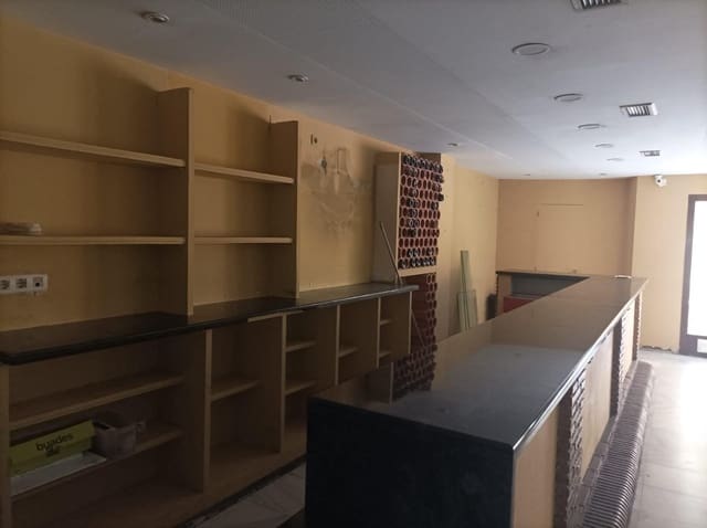 Local Comercial en Centro, Granada ciudad en alquiler - 3.500 € (Ref: 8124124)