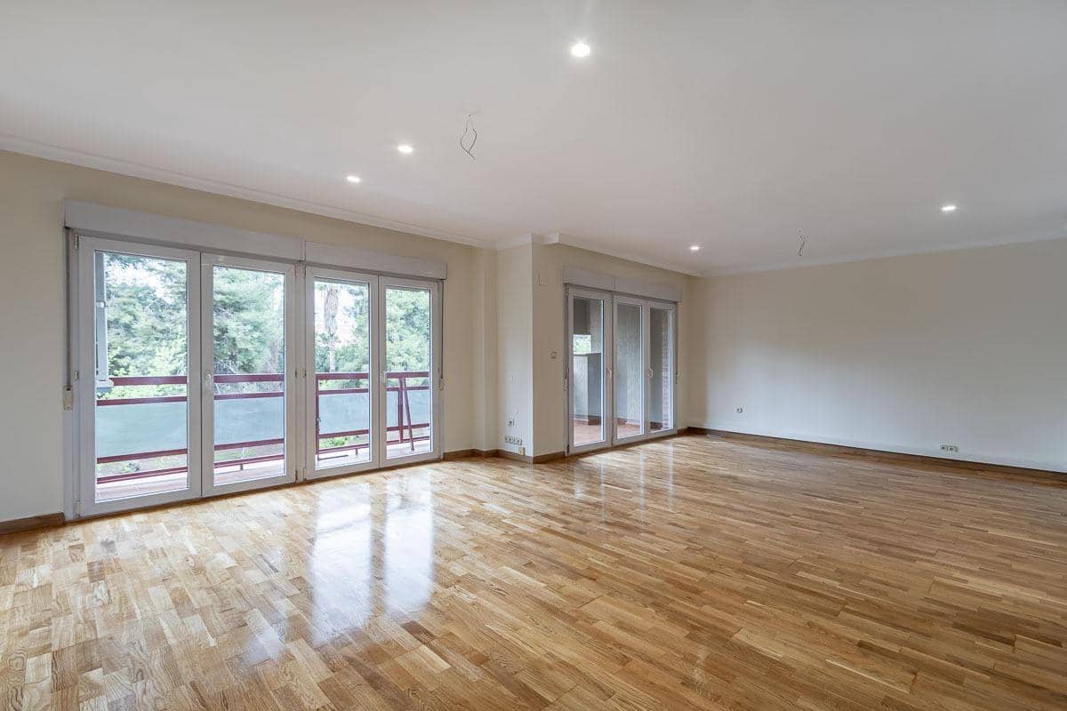 3 slaapkamer Flat te huur in Granada stad met garage - € 1.650 (Ref: 8195479)