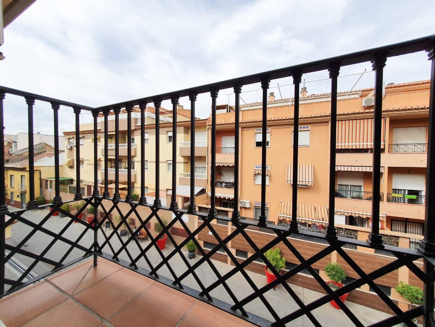 2 bedroom Flat for rent in Armilla - € 650 (Ref: 8216325)