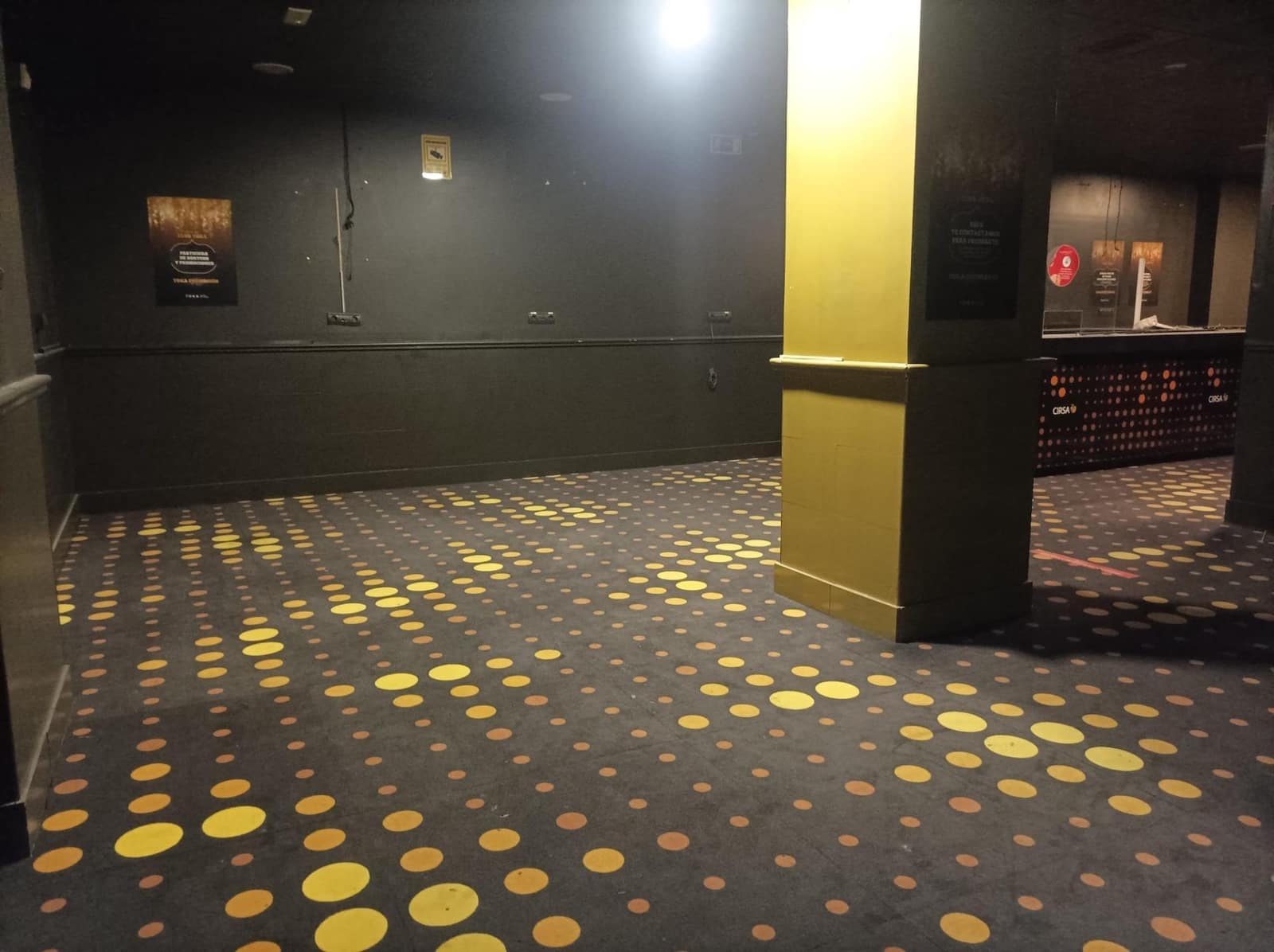 Local Commercial à louer à Guadix - 2 000 € (Ref: 8251552)