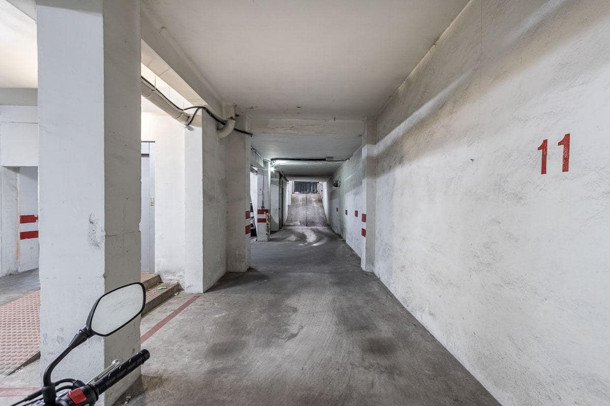 Garasje til salgs i Granada by - € 35 000 (Ref: 8300725)